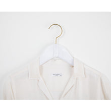 Load image into Gallery viewer, Hangers / Velvet &amp; Gold Top Hanger
